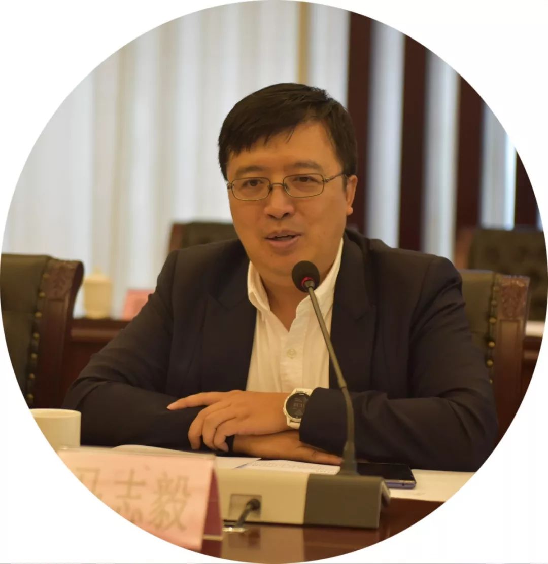 马志毅表示08澳区省级政协委员联谊会此行旨在发挥政协优势,帮助和