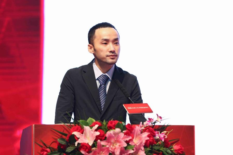 立白2019经销商大会宣布品牌战略全面升级_陈泽滨