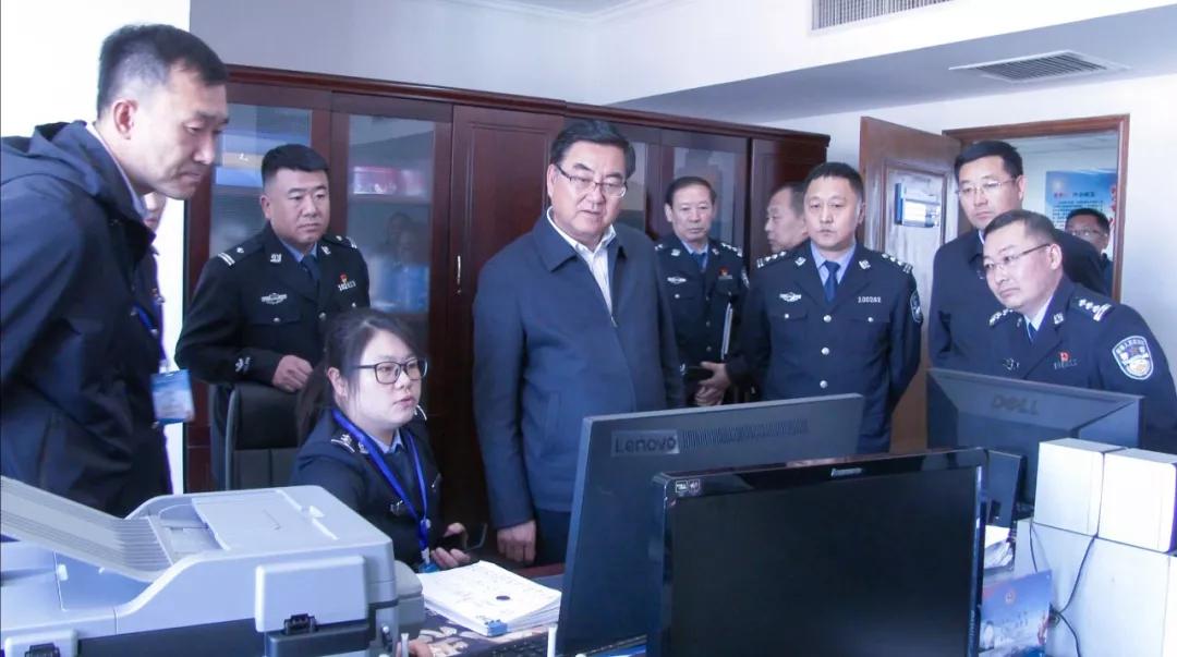 张占林就东胜区扫黑除恶工作进行调研