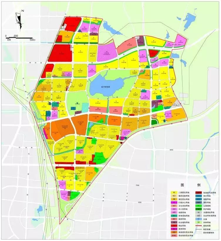 "三轴":正阳路公共服务发展轴,春阳路区级城市发展轴和硕阳路区级交通