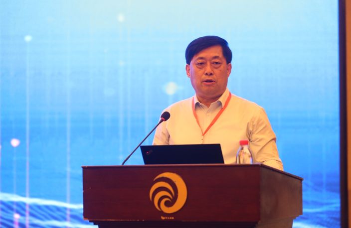 工业大学计算机学院院长,软件学院院长,教授肖仰华 复旦大学教授张华