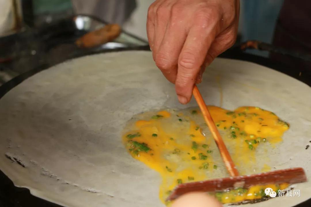 新县特色美食——让人魂牵梦萦的鸡蛋饼