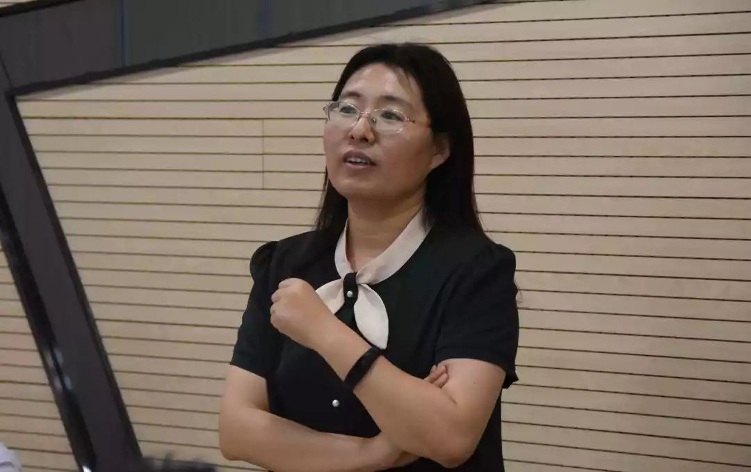 经济管理学院辅导员牟森老师经济管理学院团总支书记赵新燕老师浩华