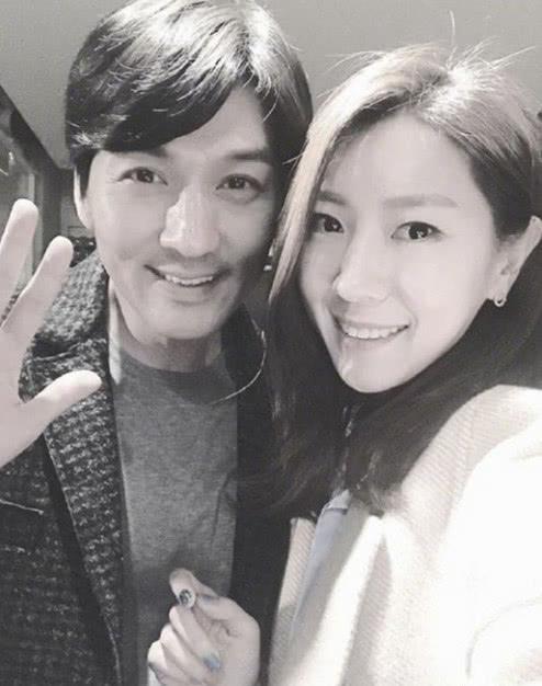 张佑赫深夜相亲女生比他小14岁神似韩孝周被拒绝后难掩失落