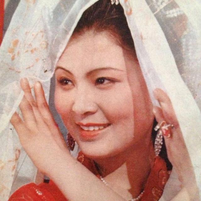 八十年代女影星普超英当年一张黑白剧照惊艳了全国观众