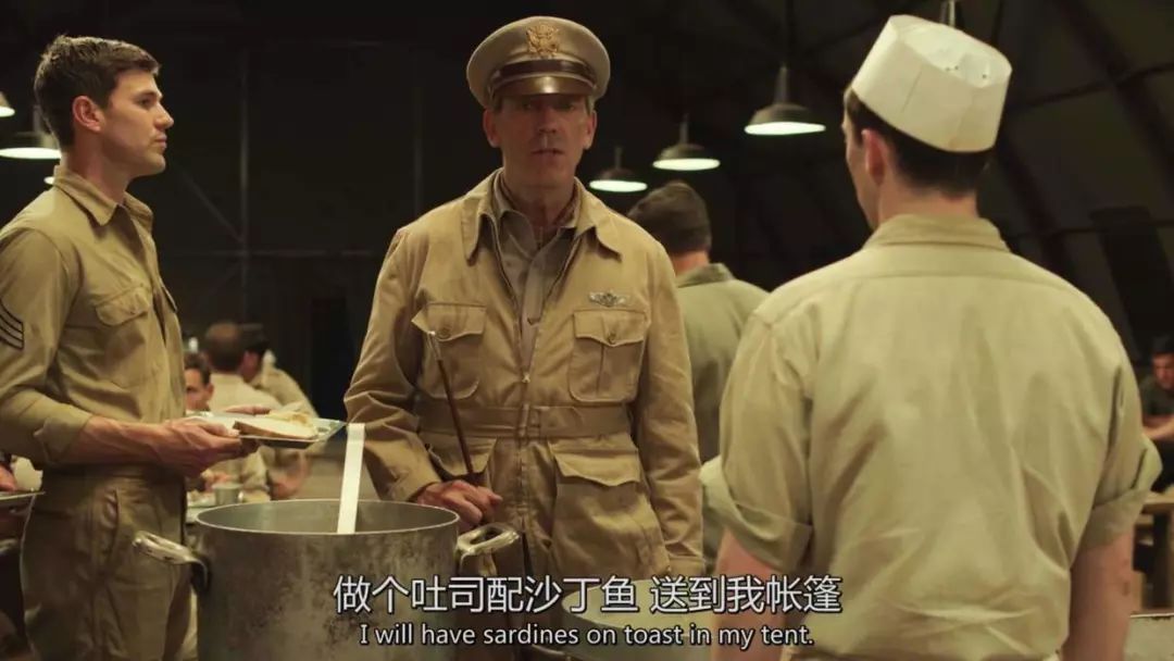 在乱战中,偷偷生存下来,当然,他也丝毫不为自己这种逃兵想法觉得可耻