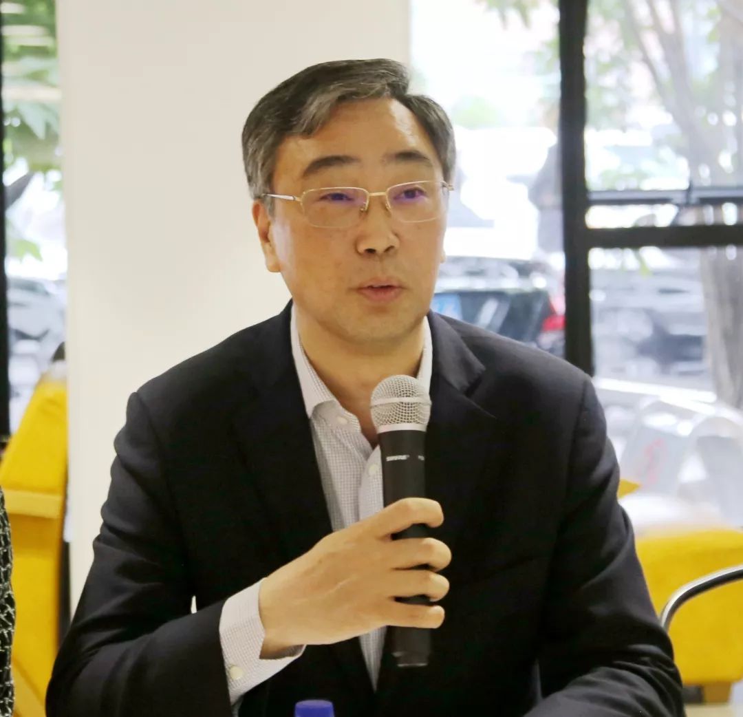 头条促进民营经济健康发展九三学社市委再赴静安调研座谈