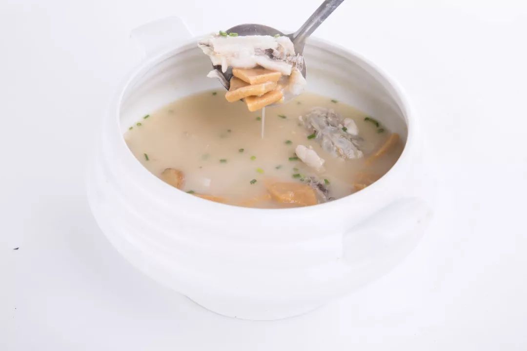 沙光鱼汤生炝八带鱼红烧鲈鱼红烧鲈鱼,生炝八带鱼,沙光鱼汤,为全国