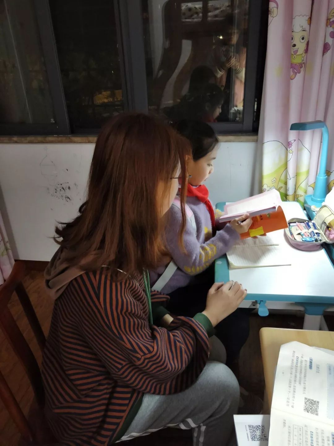 教员宣誓签订义务家教协议书督察员宣誓往届优秀教员发言义务家教启动