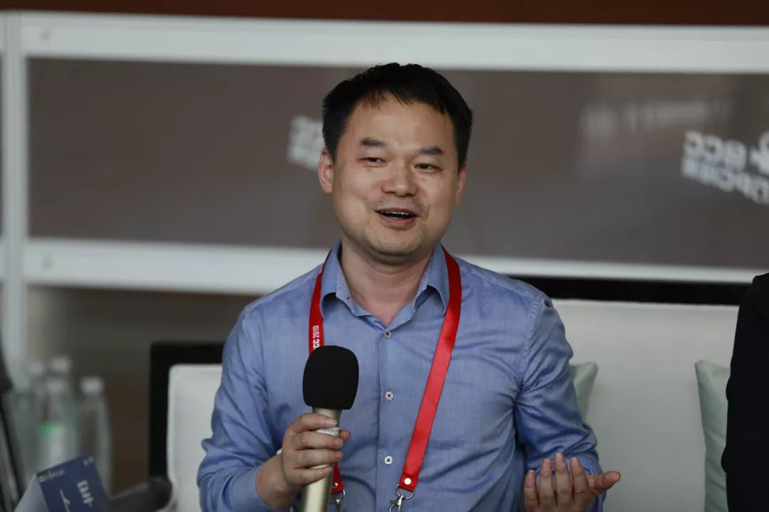 卜军教授刘宇扬教授曲新凯教授吴弘教授今日《东方pci影院》现场气氛