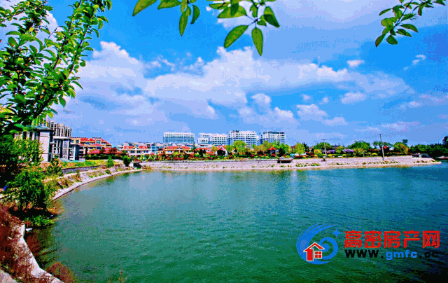 城有水则秀居有水则灵于凤城水滨开启您的豪宅生活