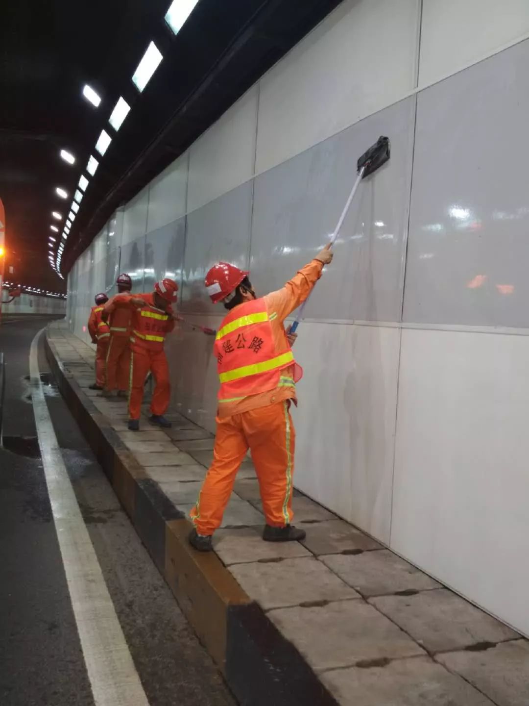 【鹭城路事】美颜隧道 厦门公路有一套_养护