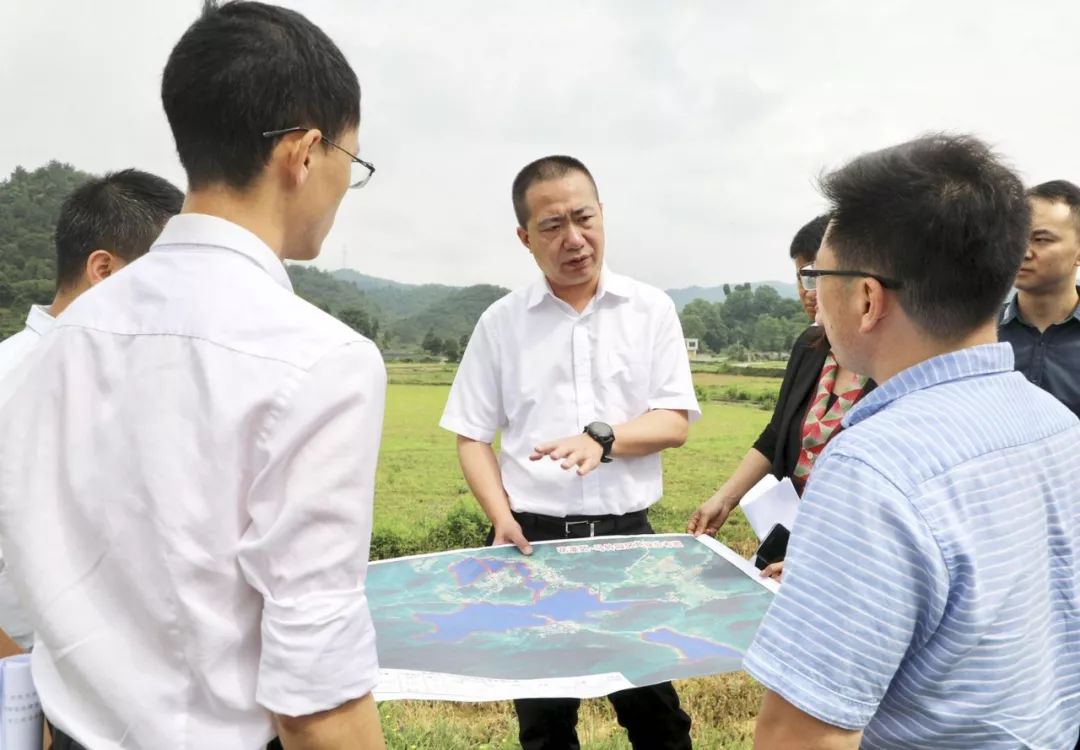 『要闻转发』李瑞到马铃乡调研重点项目及产业结构调整工作