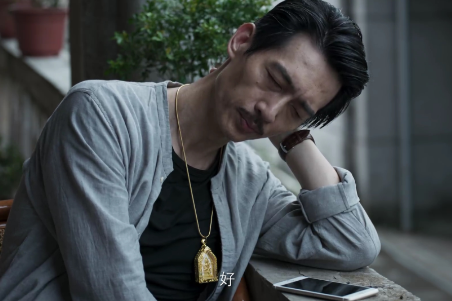 《破冰行动》评价两极分化,主角被骂配角火了,编剧导演最惨