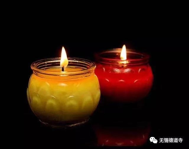 即日起寺院为广大学子在文殊菩萨前点啟智慧光明灯,每天每对功德金20