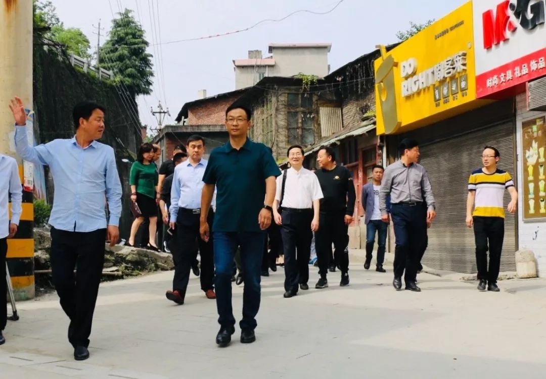 蒋学军李振国到紫阳中学初中部考点检查高考备考工作