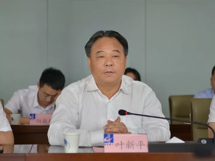 胡安邦副市长对集团为益阳建设发展所付出的努力表示感谢.