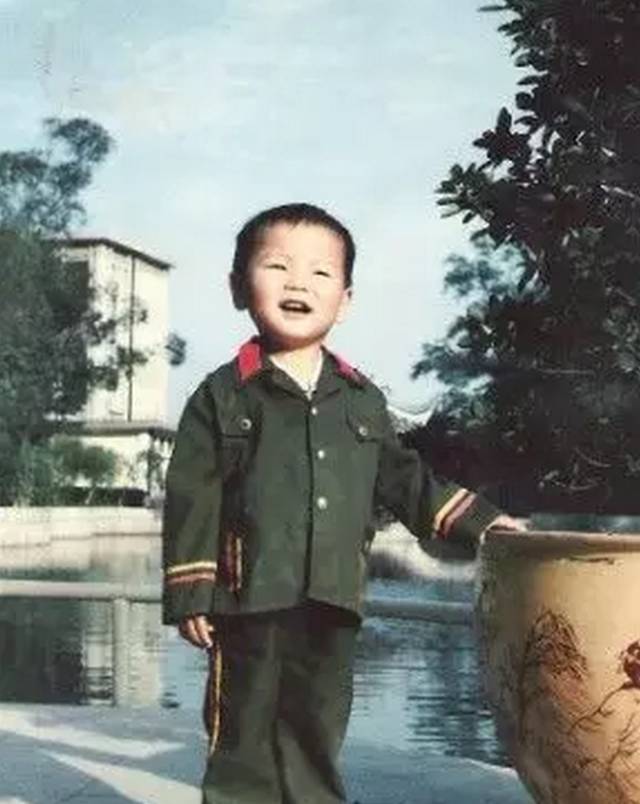 今日六一看到这些老照片心酸献给我们回不去的童年