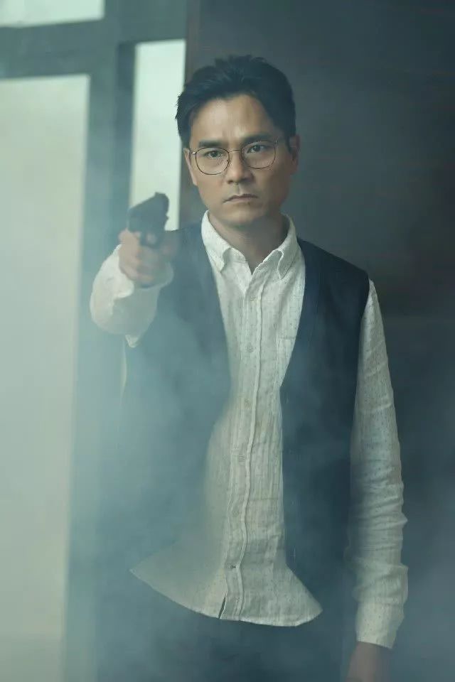 追龙2梁家辉表示4个影帝同时在线我也很有压力呀