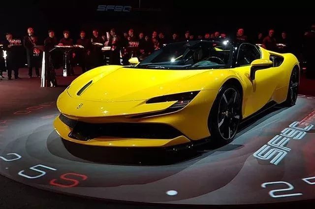 5秒破百混动四驱超跑发布,法拉利认真直来就没其它车厂什么事了