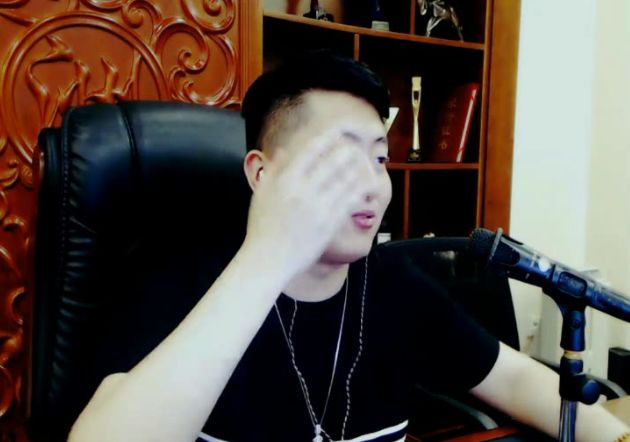 青蛙哥朋友圈曝光怒骂主播都是狗最后一次签约老毕正式签约娱加时间一