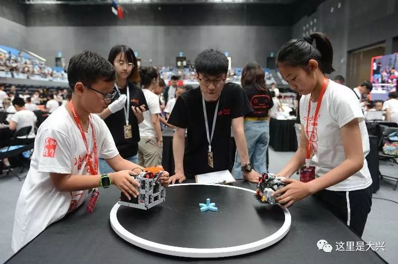 北京大兴成功引入robotex 世界机器人大赛