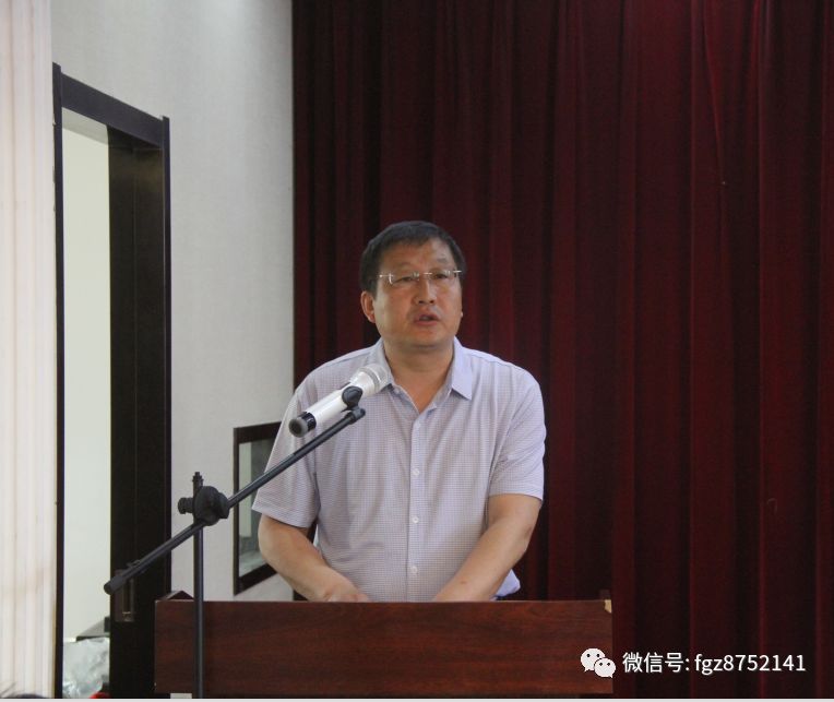常务副县长李胜元出席会议5月30日,府谷镇召开脱贫攻坚问题整改,社会