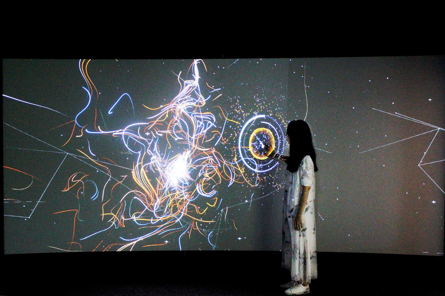 六一来袭全息投影带你畅游童话世界