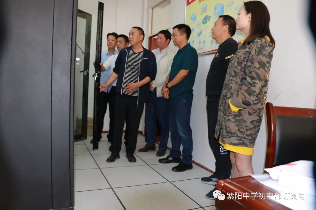 蒋学军李振国到紫阳中学初中部考点检查高考备考工作