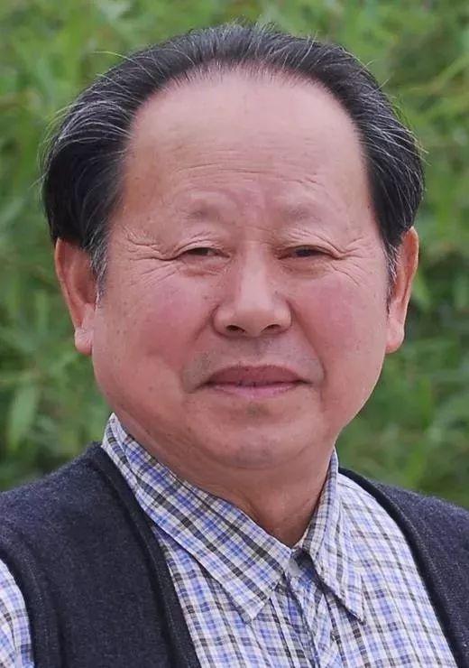 水流花开朱力八十岁后花鸟画展人气满满