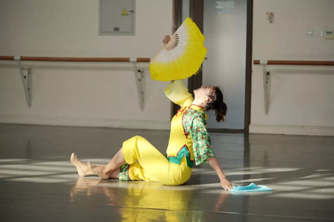 6月3日,舞之以国 — 中国舞编导系专场晚会暨中编系两周年教学展演将