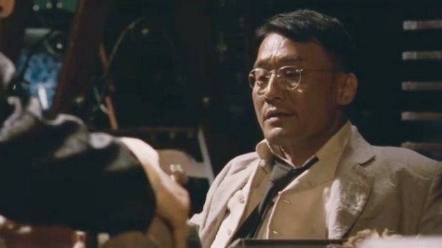 十月围城陈少白忍着伤痛找到李玉堂少白说出另一办法