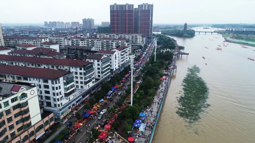 2018年临川上顿渡庙会记者了解到,6月12日(五月初十)将举行一年一度