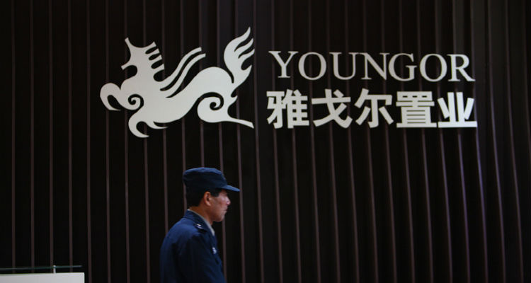 雅戈尔四十有惑拉长地产战线服装主业难担重任