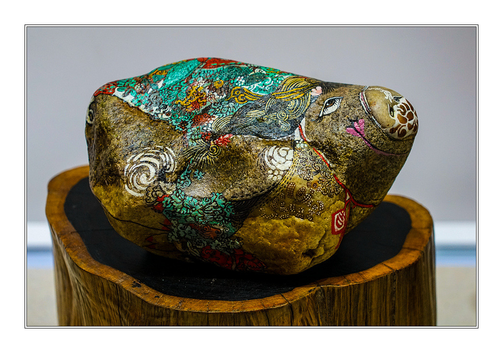 图虫静物摄影:黄河石彩绘