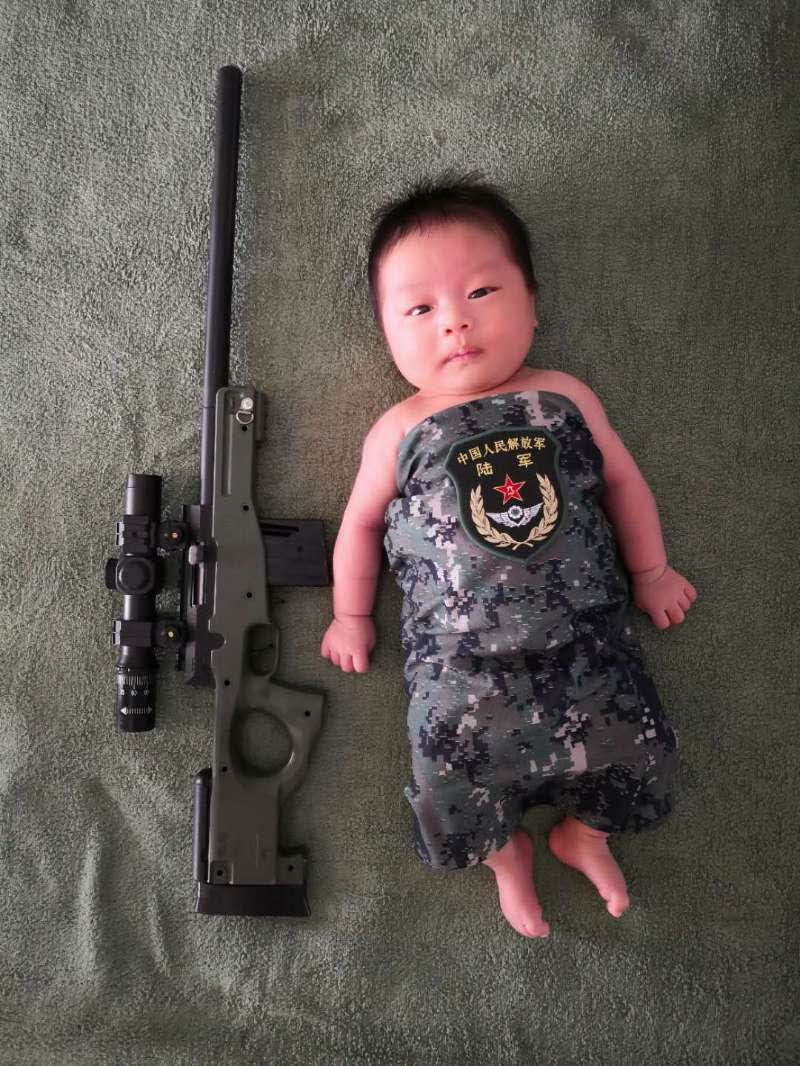 小兵娃的六一礼物,军爸爸真是太有爱了!