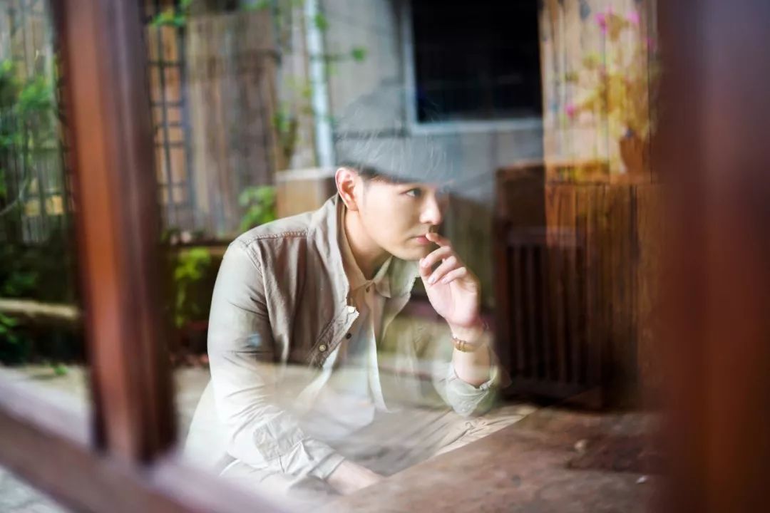 专访邓男子魔术最重要的是热爱未知是人生最美妙的地方