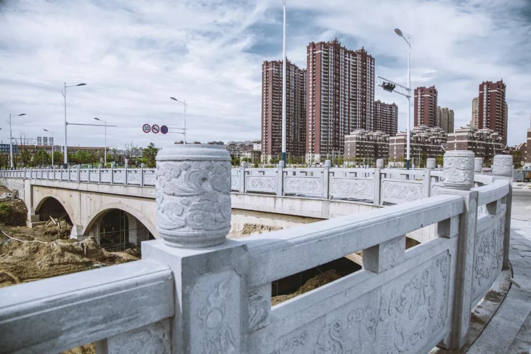 今天起如皋大润发东最美十字桥正式通车