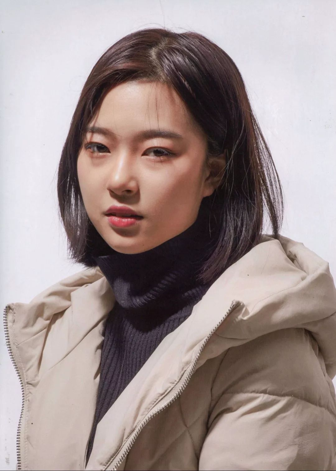 超强干货丨头像照片素材【女青年】/【女老年】_双手