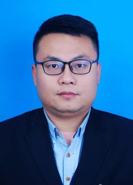 所有望城人,快来支持你心中的望城好人吧!_徐德鹏