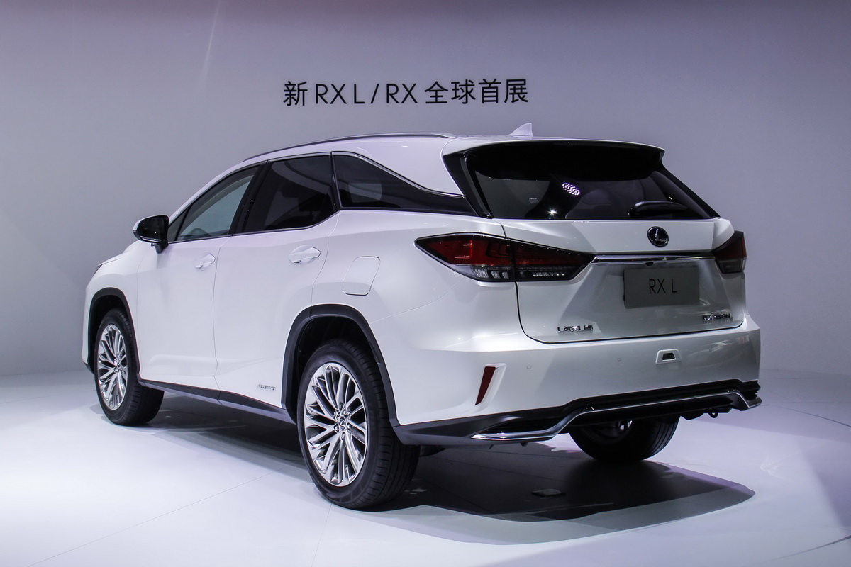 2019深港澳车展新款雷克萨斯rx亮相