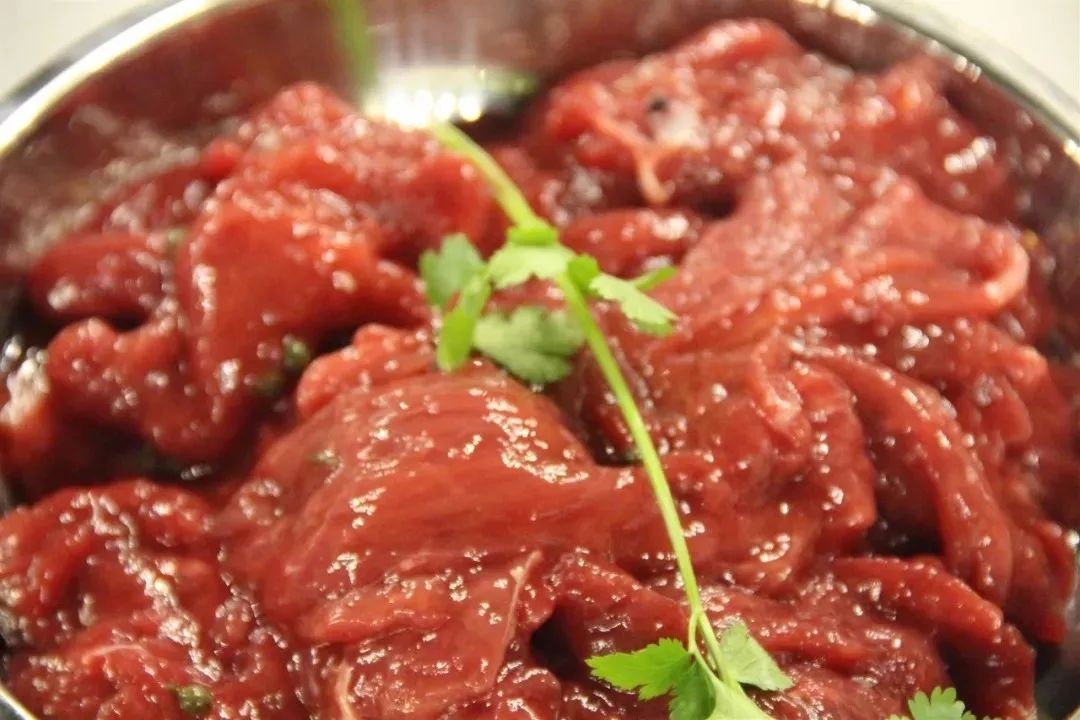 双节来袭云阳滋养身清汤黄牛肉活动搞的有点大劝你们排队也要去