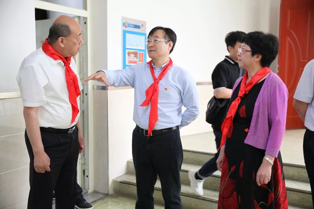 欢乐童年梦想飞扬我是小小追梦人争做新时代的好队员高新二小庆六一