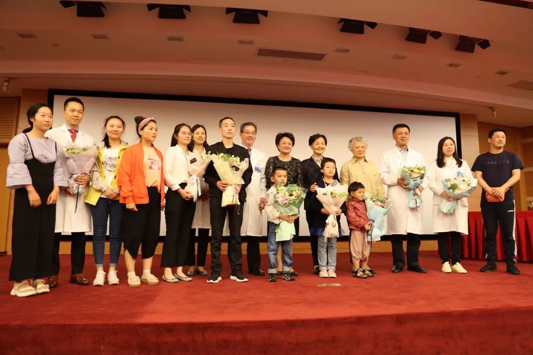 九院眼肿瘤团队负责人贾仁兵教授启动仪式现场上海交通大学医学院党委