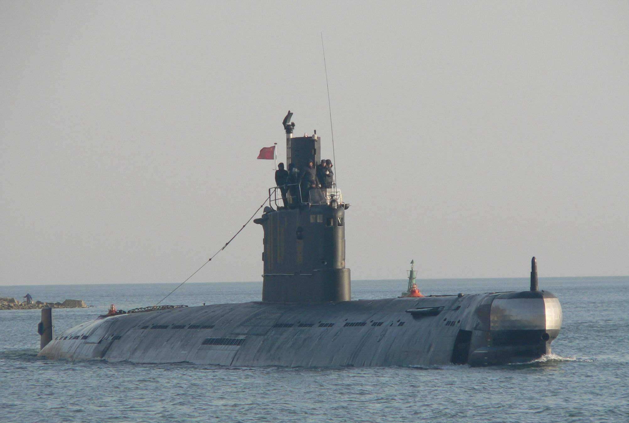孟加拉国035G型潜艇图片