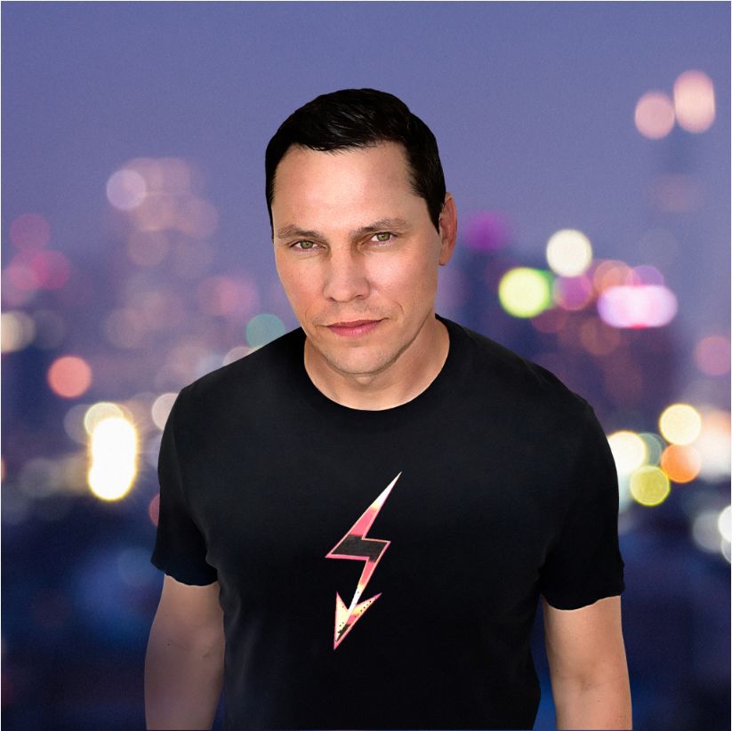 铁叔说非常开心终于和jonas blue合作,rita ora声音再适合不过.