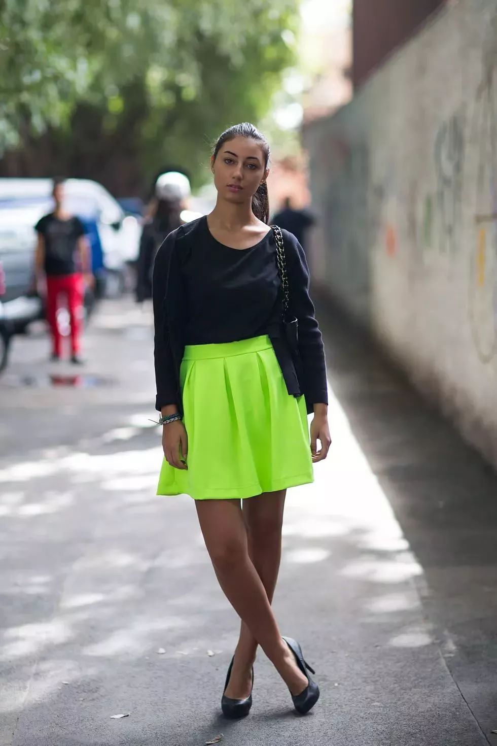 技巧丨黑黄皮肤的女生夏季怎么穿衣搭配才好看