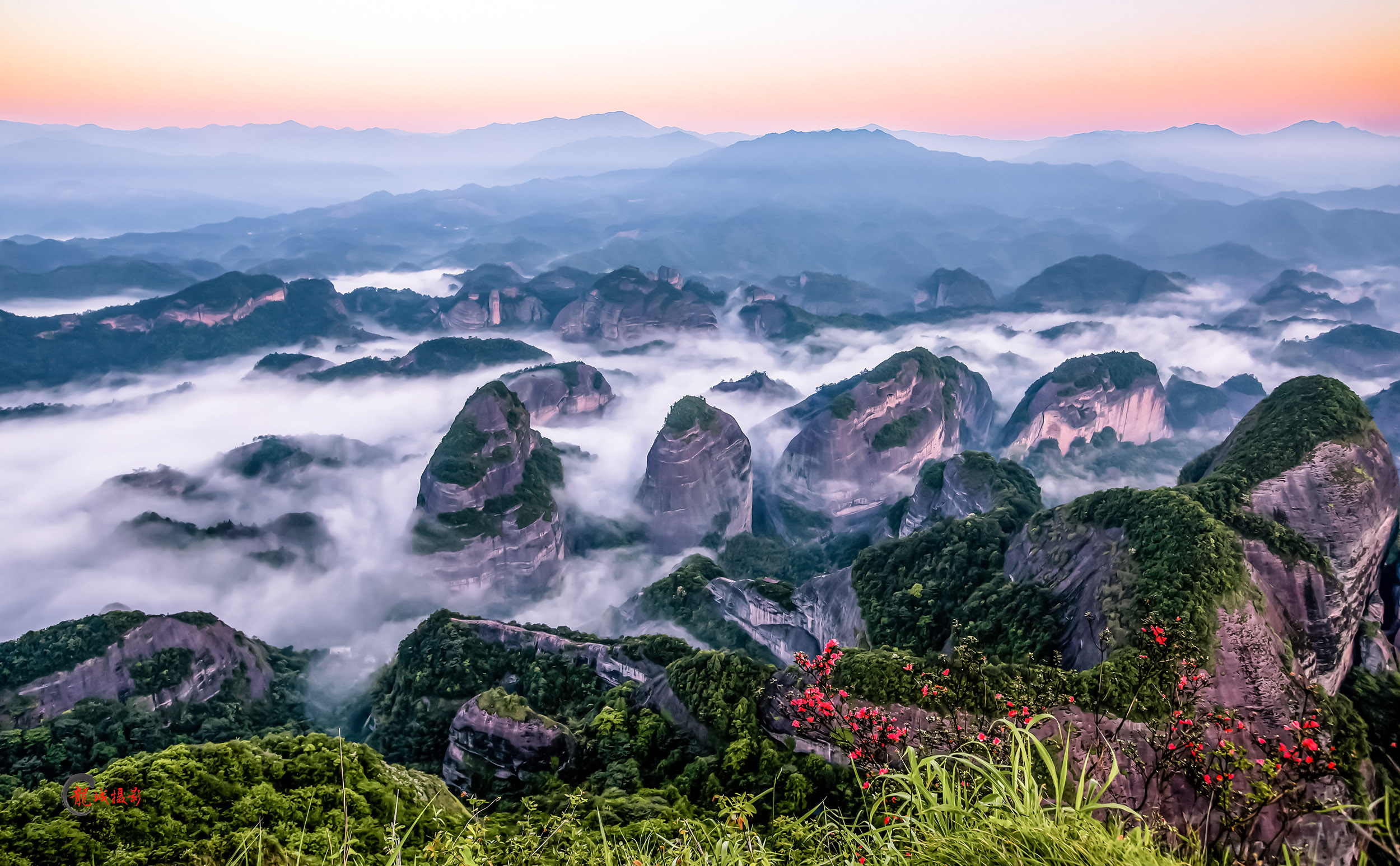 红军老山界穿越华南之巅猫儿山资源八角寨至湖南崀山徒步