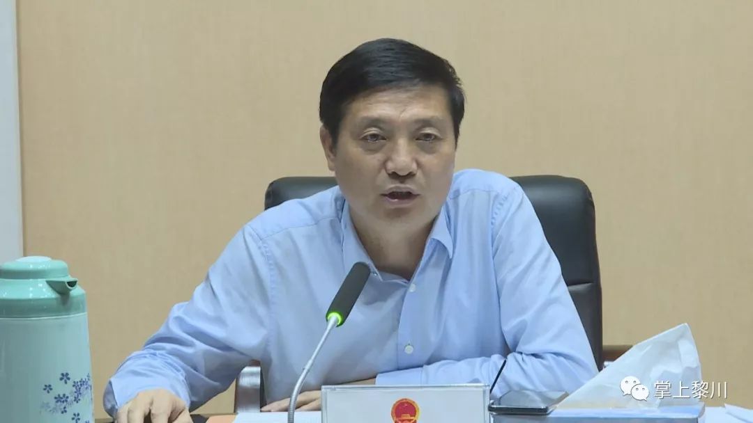 县长江志坚主持召开县政府党组2019年第三次集中政治理论学习会