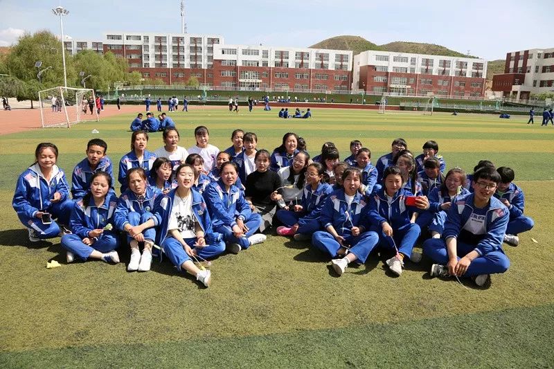 实拍西吉中学我们毕业了